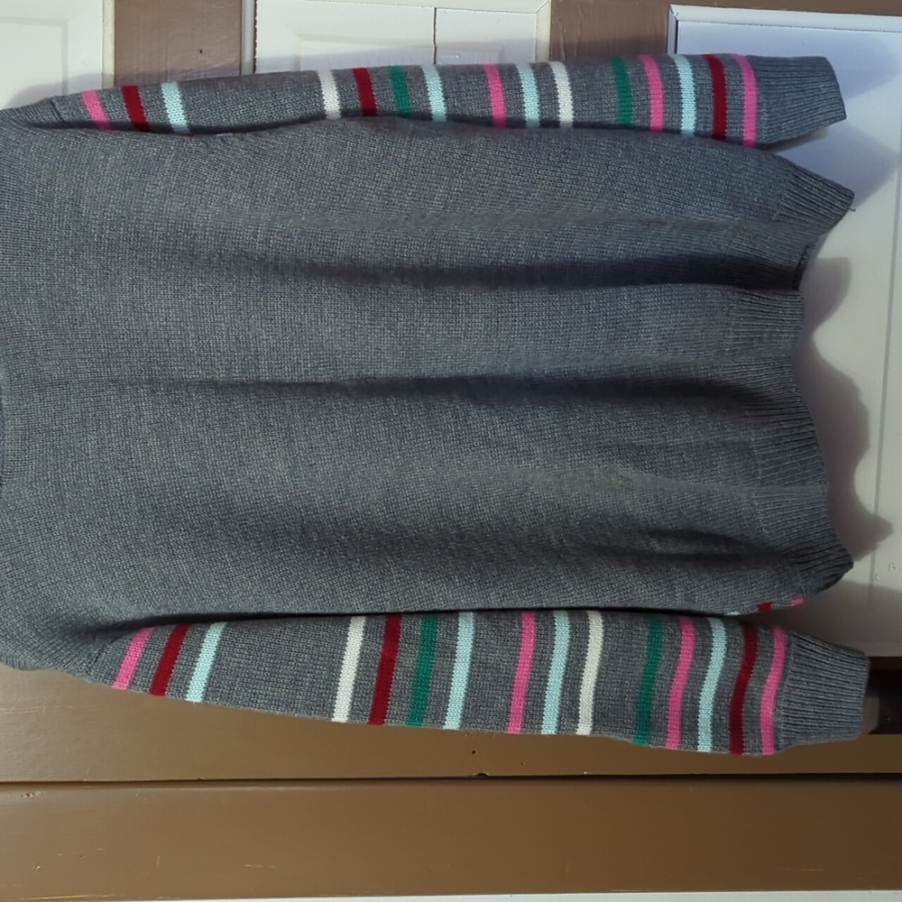 Sweater - Picture 4 of 4